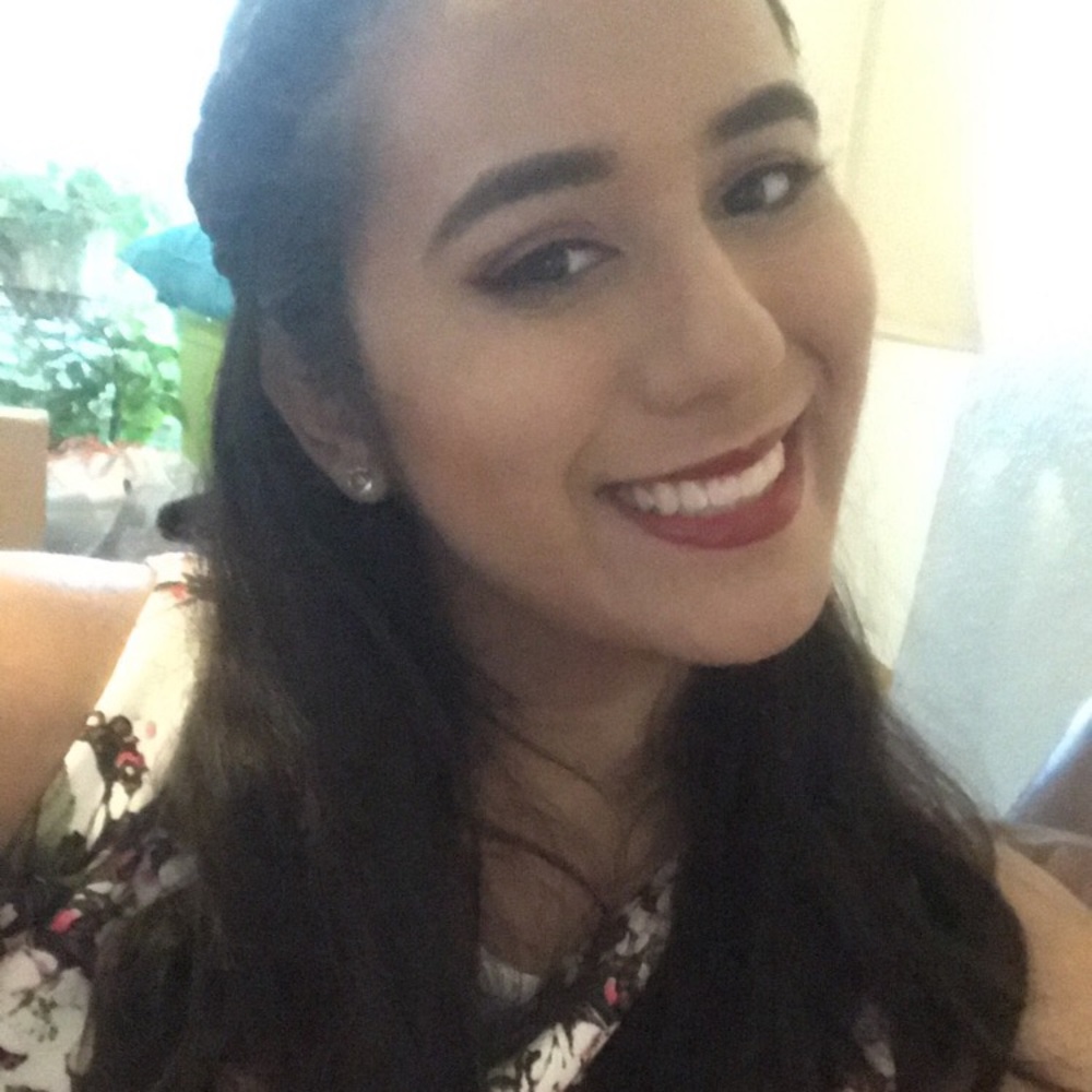 Meet your Posher, Ana